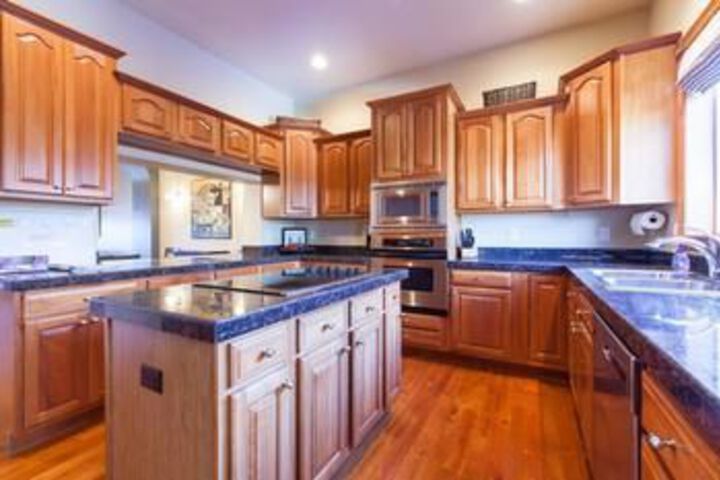 Exterior of Walk to Broncos!! Large-luxury Downtown House