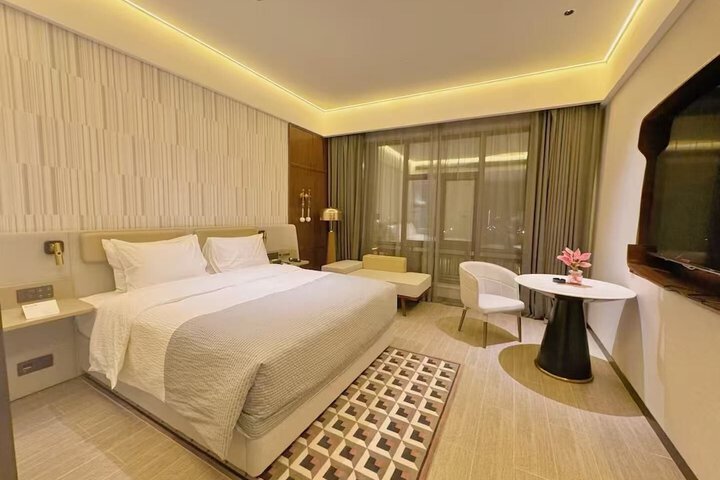 Room 16 of 43