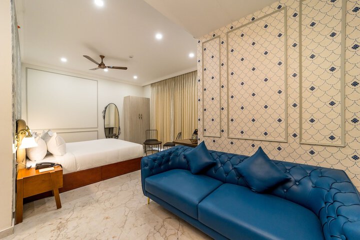 Room 19 of 49