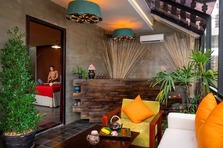 Hotel Interior 52 of 107