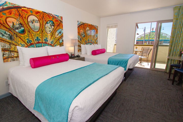 Room 4 of 24