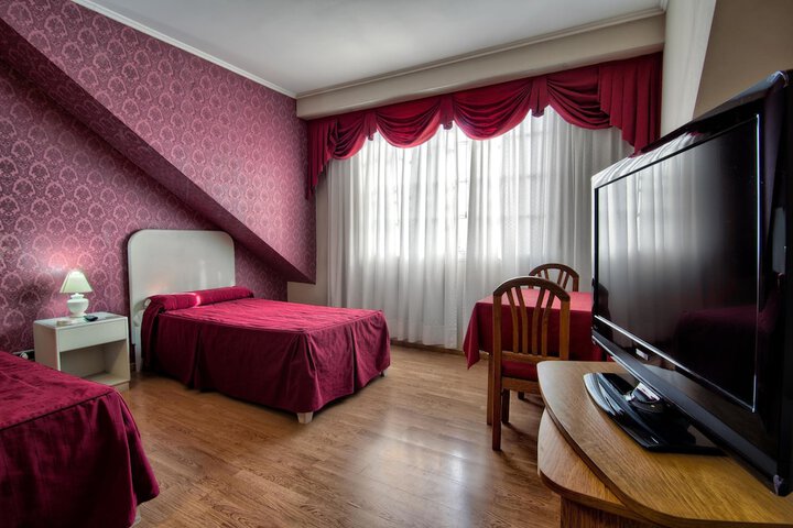 Room 15 of 51