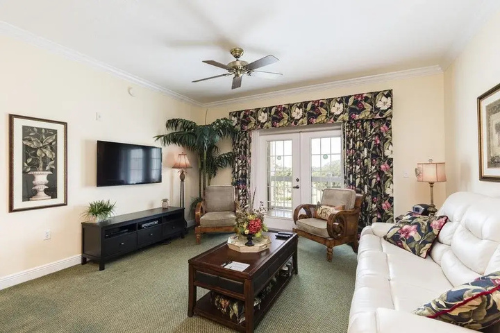 Room 2 of 28