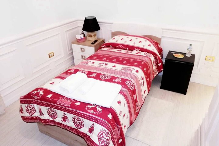 Room 2 of 13