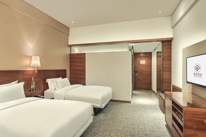 Room 11 of 49