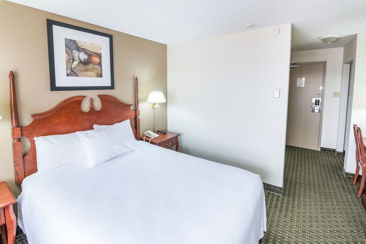 Room 15 of 90