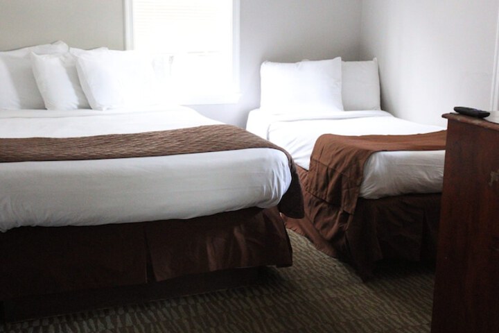 Room 16 of 83