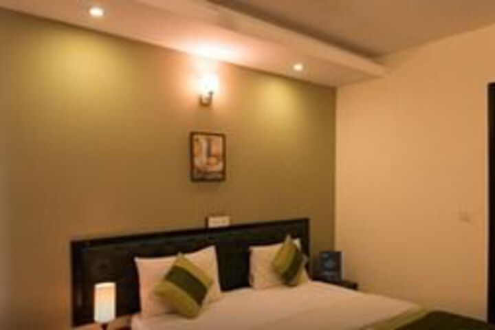 Room 14 of 44