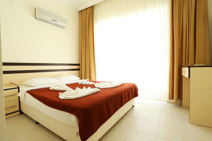 Room 3 of 13