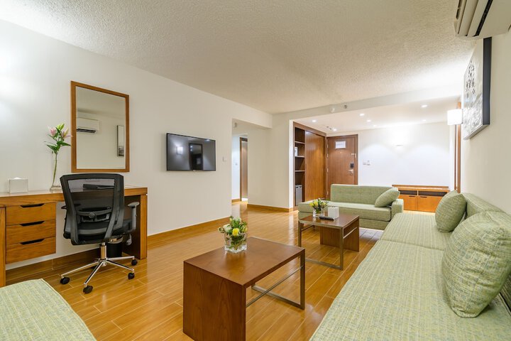 Room 16 of 64