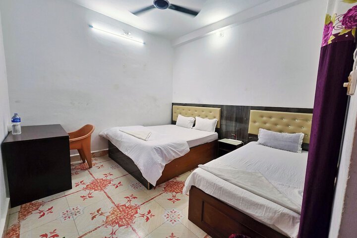 Room 5 of 19