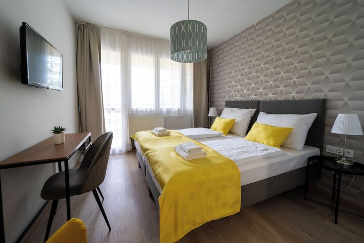 Room 9 of 60