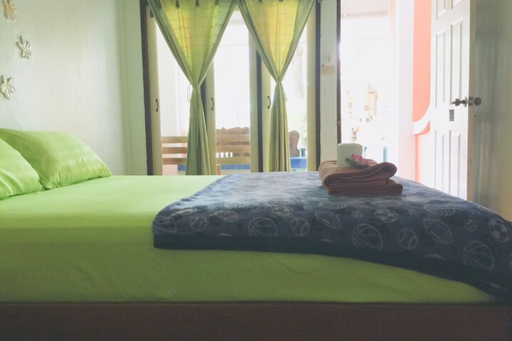 Room 19 of 79