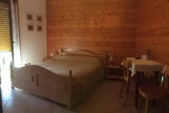 Room 2 of 21