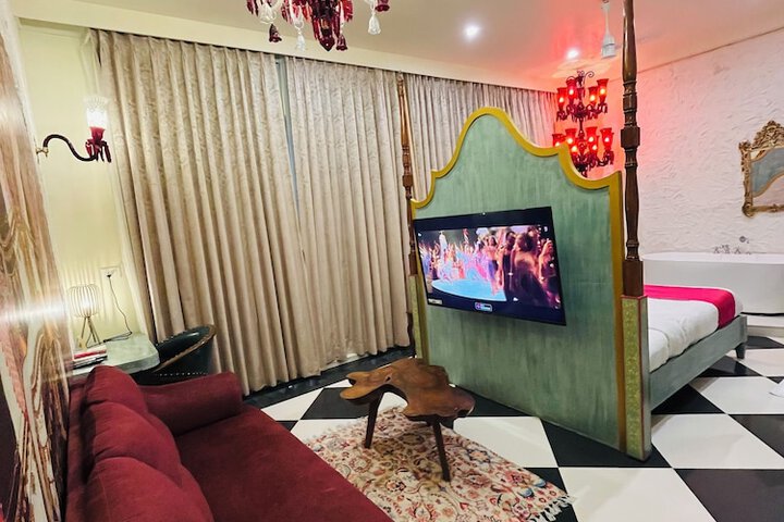Room 57 of 167