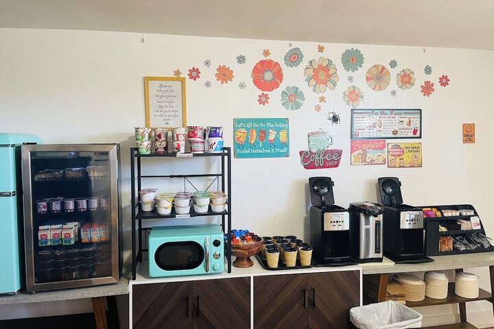 Breakfast/Coffee Service 41 of 50