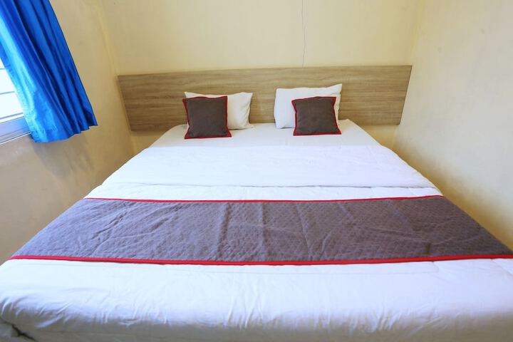 Room 7 of 37