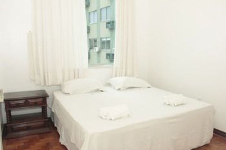 Room 22 of 38