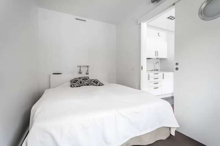 Room 287 of 865