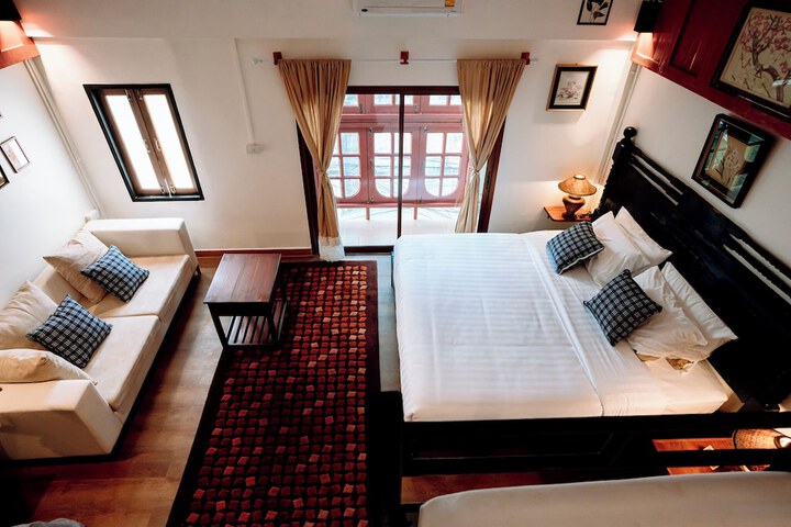 Room 15 of 28