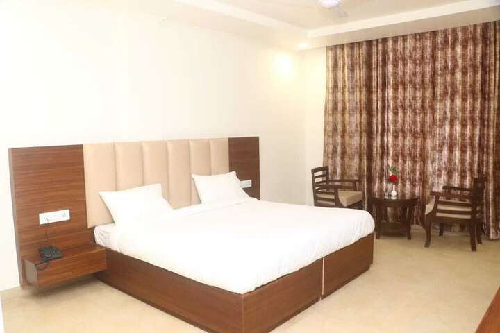 Room 17 of 21
