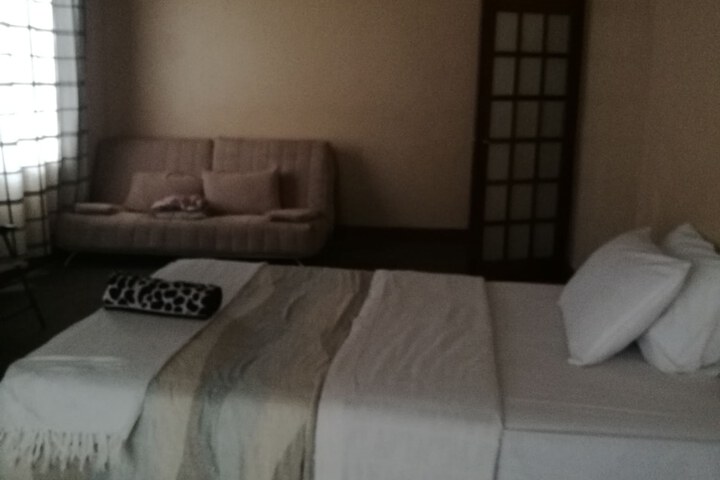Room 6 of 40