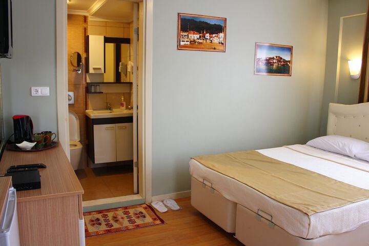 Room 42 of 56
