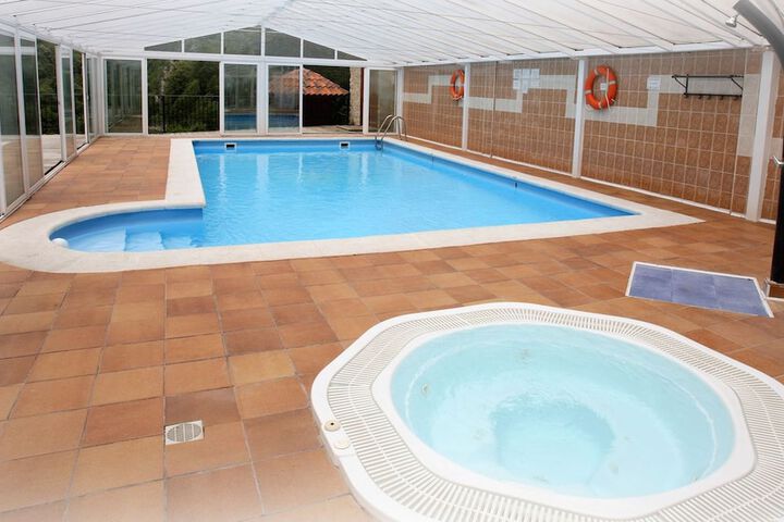 Pool 14 of 25