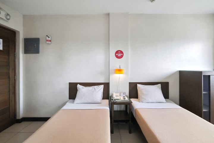 Room 12 of 26