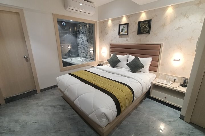 Room 25 of 64
