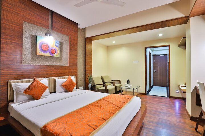 Room 10 of 48