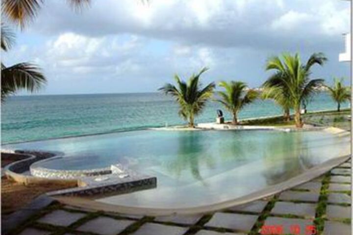 Pool 16 of 24