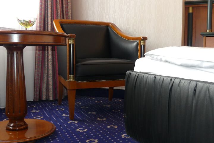 Room 37 of 72
