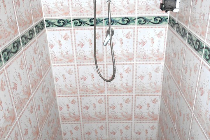 Room 15 of 28