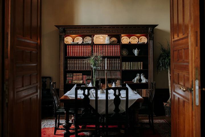 Dining 18 of 45