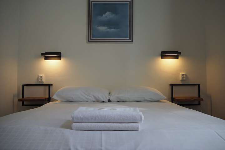 Room 42 of 55