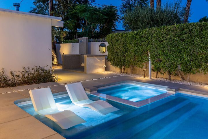 Pool 40 of 64