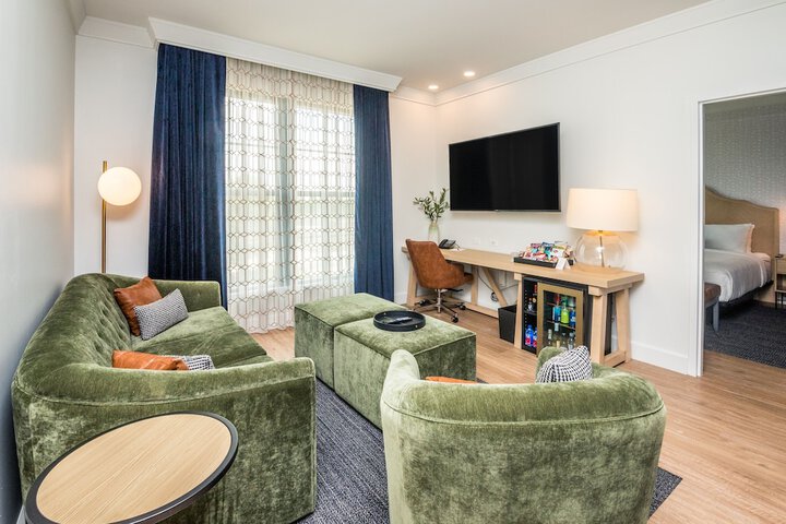 Room 3 of 23