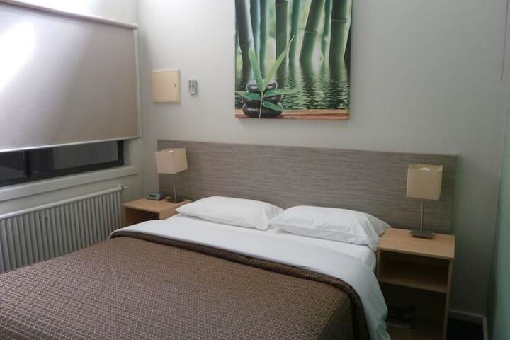 Room 7 of 29
