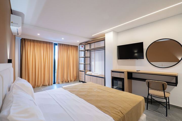 Room 45 of 108
