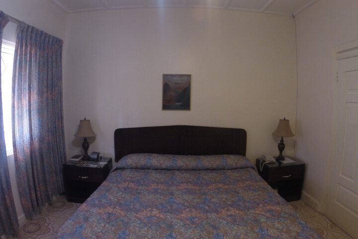 Room 16 of 95