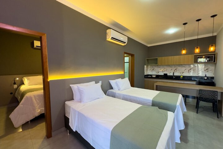 Room 12 of 33