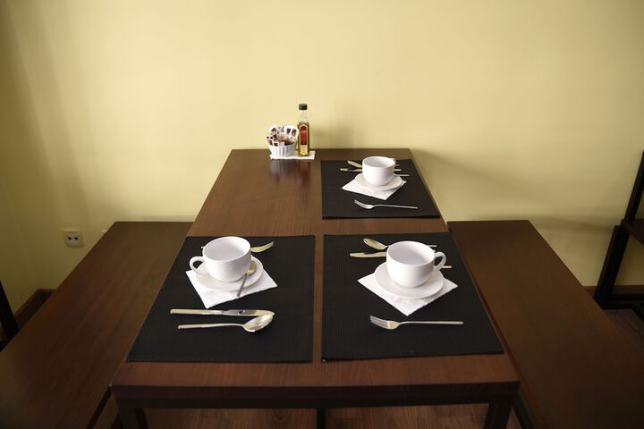 Dining 24 of 31