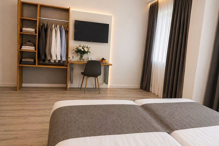 Room 35 of 91