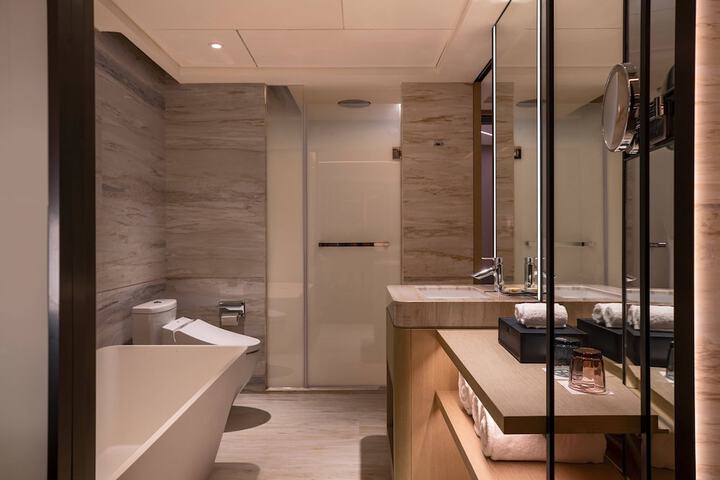 Clean Restrooms