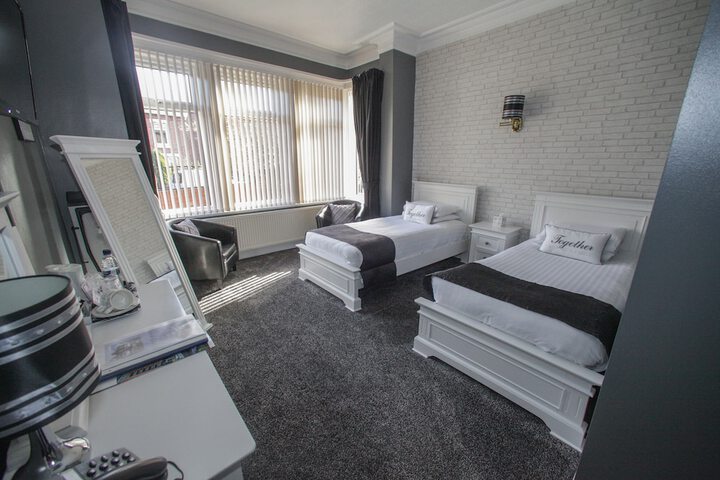 Room 7 of 35