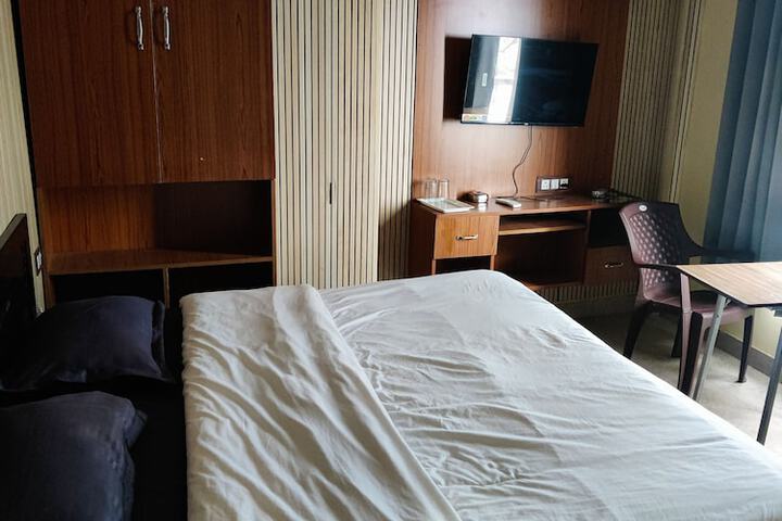 Room 2 of 13