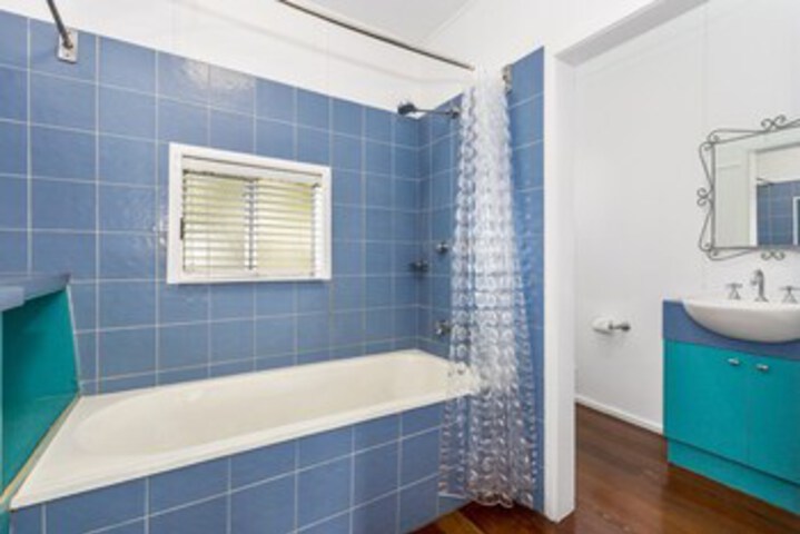 Room 2 of 20