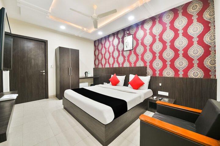 Room 17 of 54