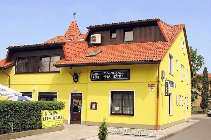 HOTEL NA JIZNI